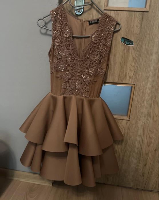 Elegancka sukienka okazjonalna EMO - rozmiar 34 - jak nowa