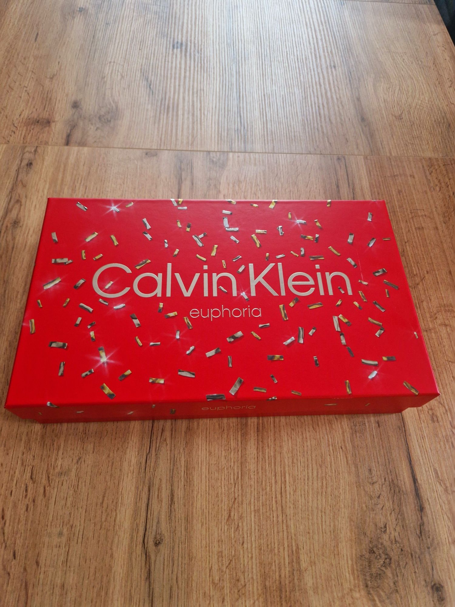 Pudełko Calvin Klein + gratis