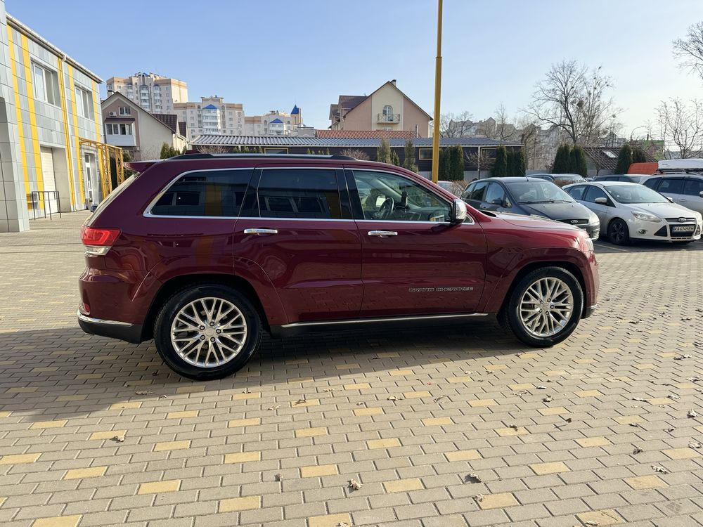 Jeep Grand Cherokee summit