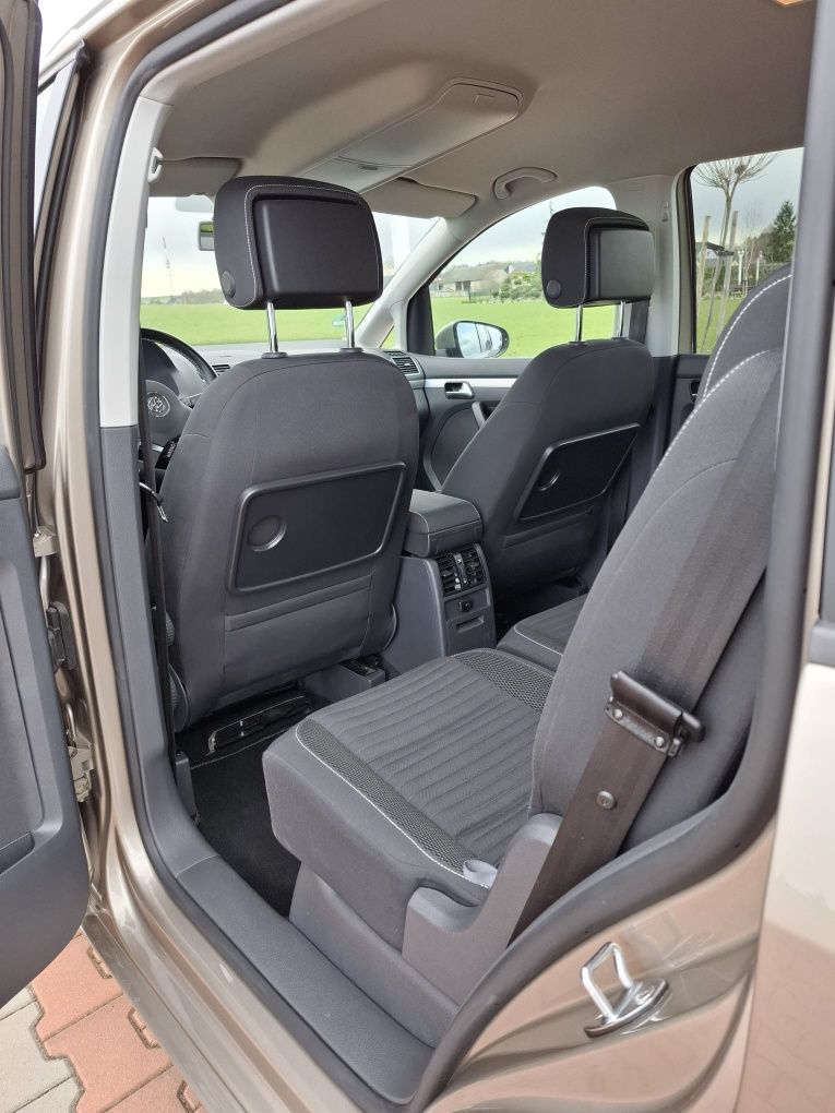 VW Touran 1.6 TDI Przebieg 160000 km.