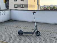 Hulajnoga elektryczna Motus Scooty 10 Plus (2022)