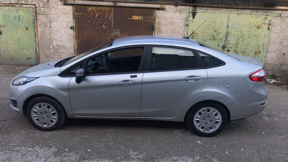 Ford fiesta mk7 1.6л 2016