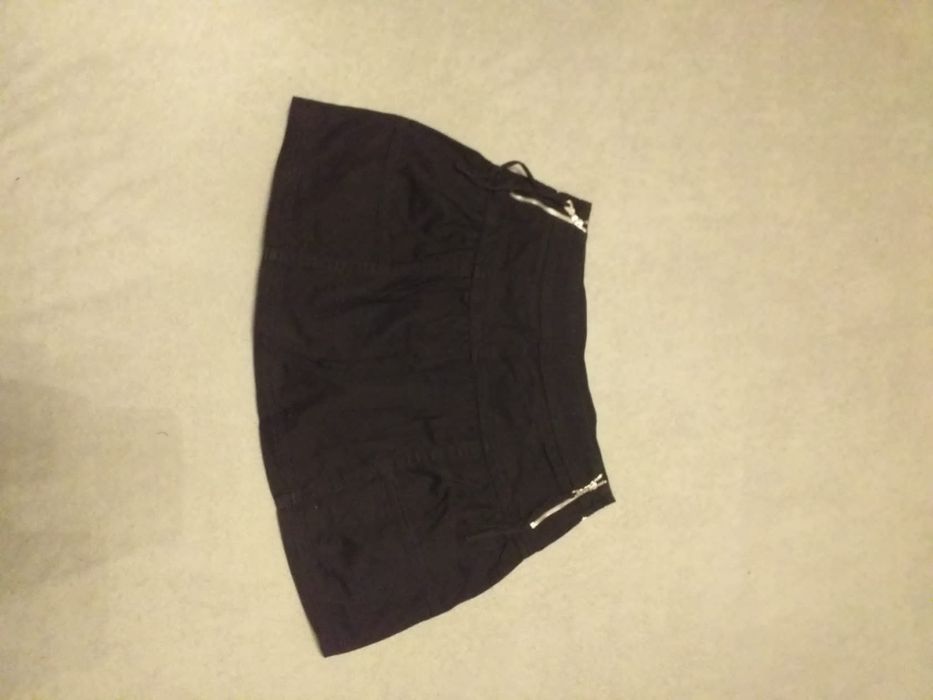 Spódnica wizytowa
Stan bardzo dobry.
Przy zakupie innych przedmiotów