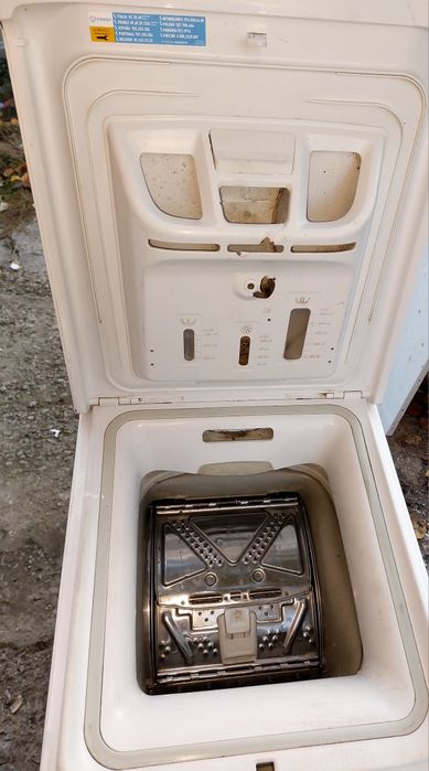 Продам вертикальную стиральную машину