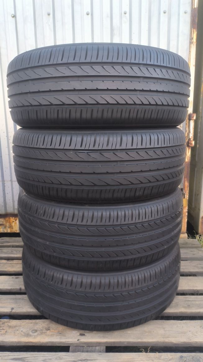 Резина 215.50.R18.Ціна вказана за 1 шт.
