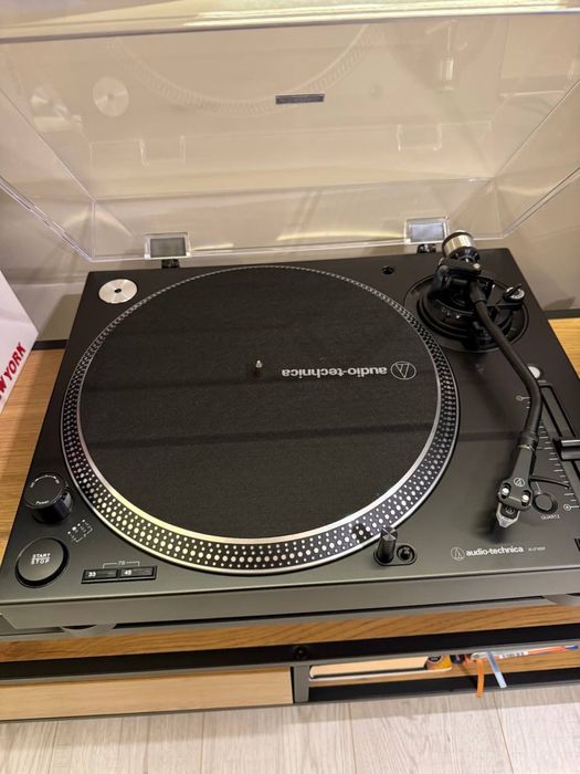 Вініловий програвач