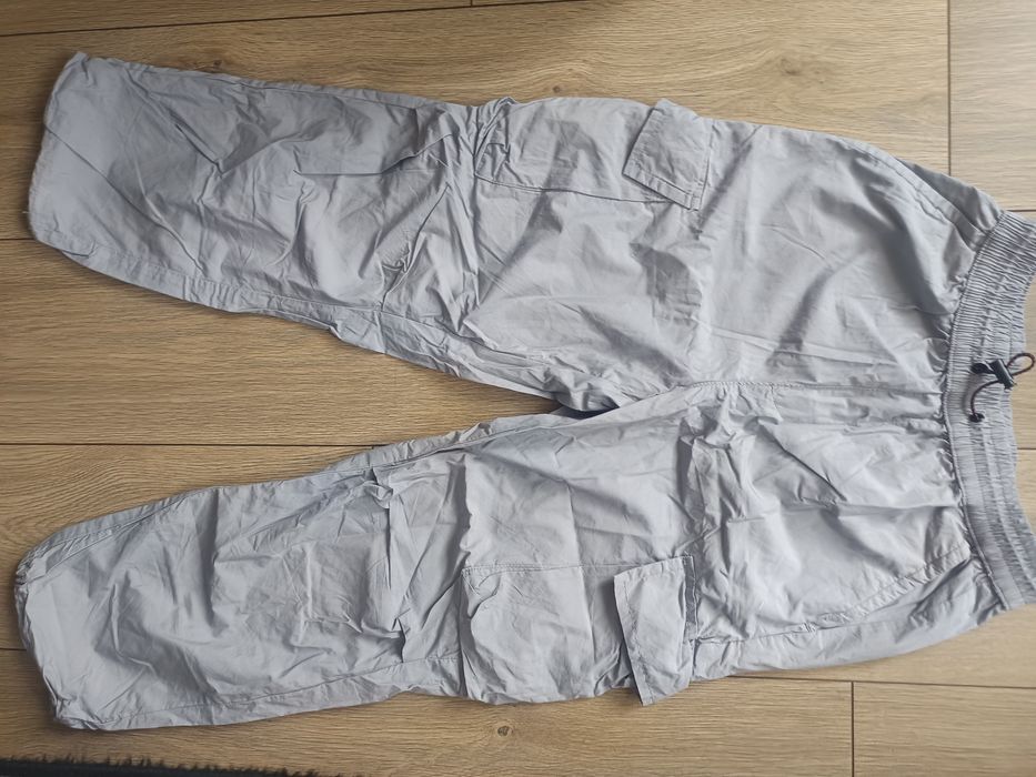 Spodnie Reserved 152 baggy