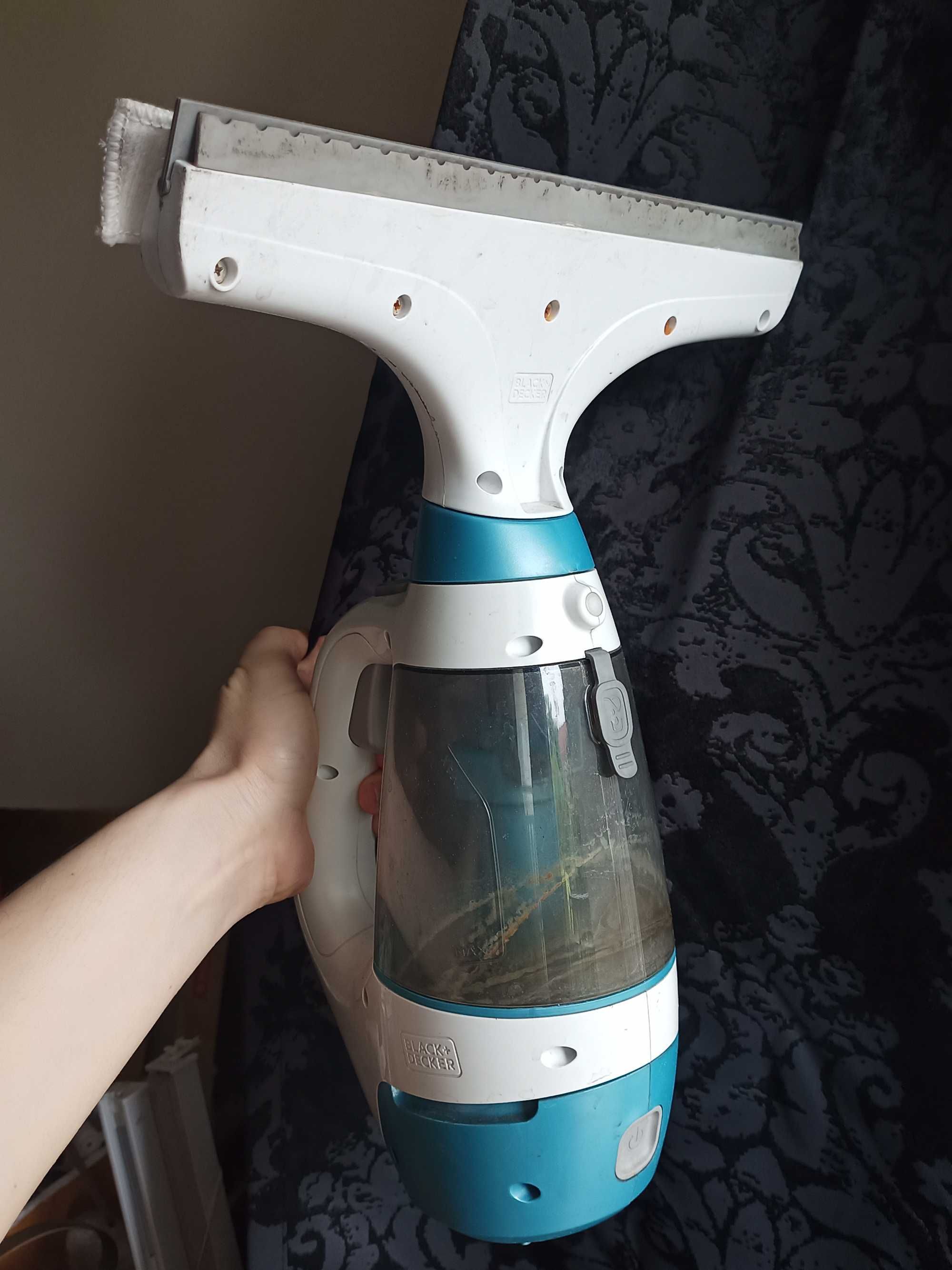 Myjka do okien BLACK&DECKER WW100