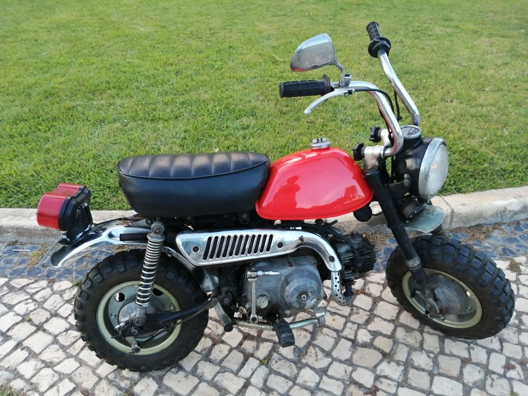 HONDA Z50J MINI TRAIL. Único dono. Ou troco por Transalp ou Varadero.