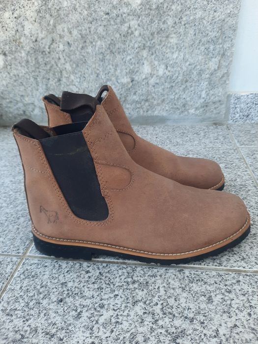 Botas em Pele Homem