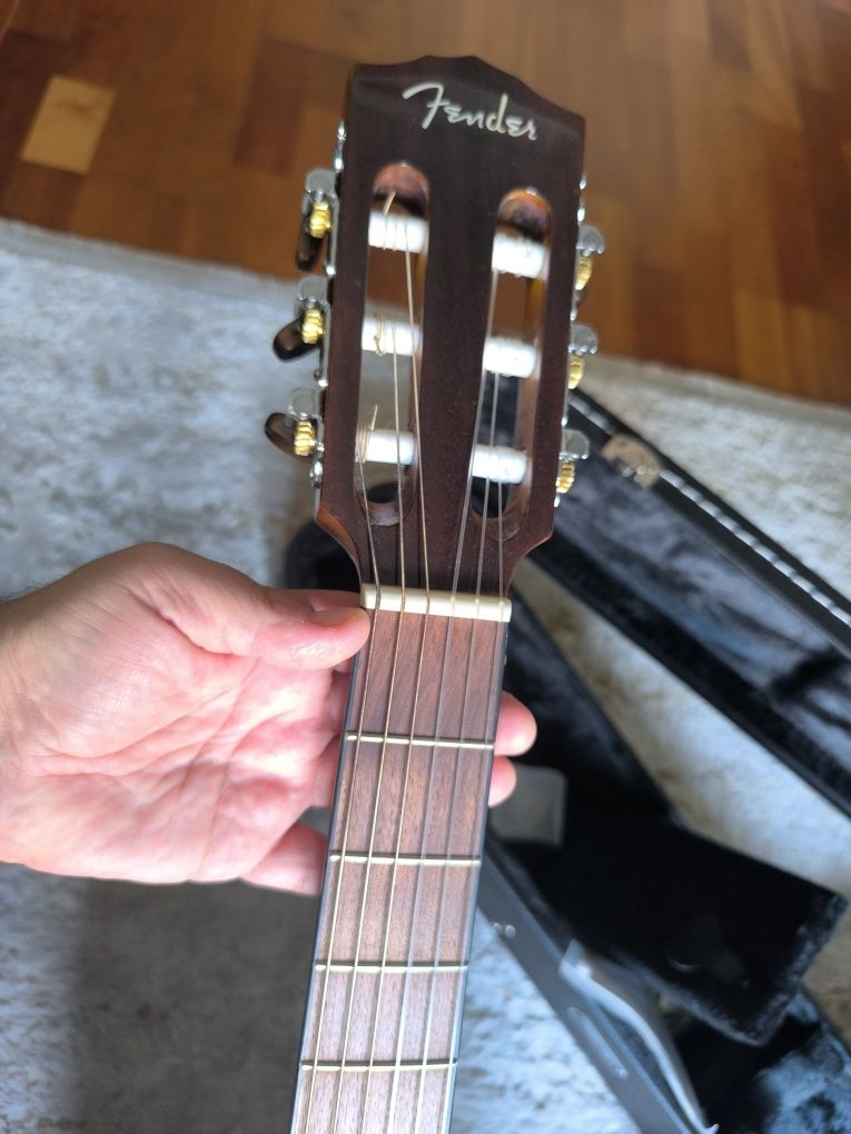 Guitarra Fender ThinLine Nylon