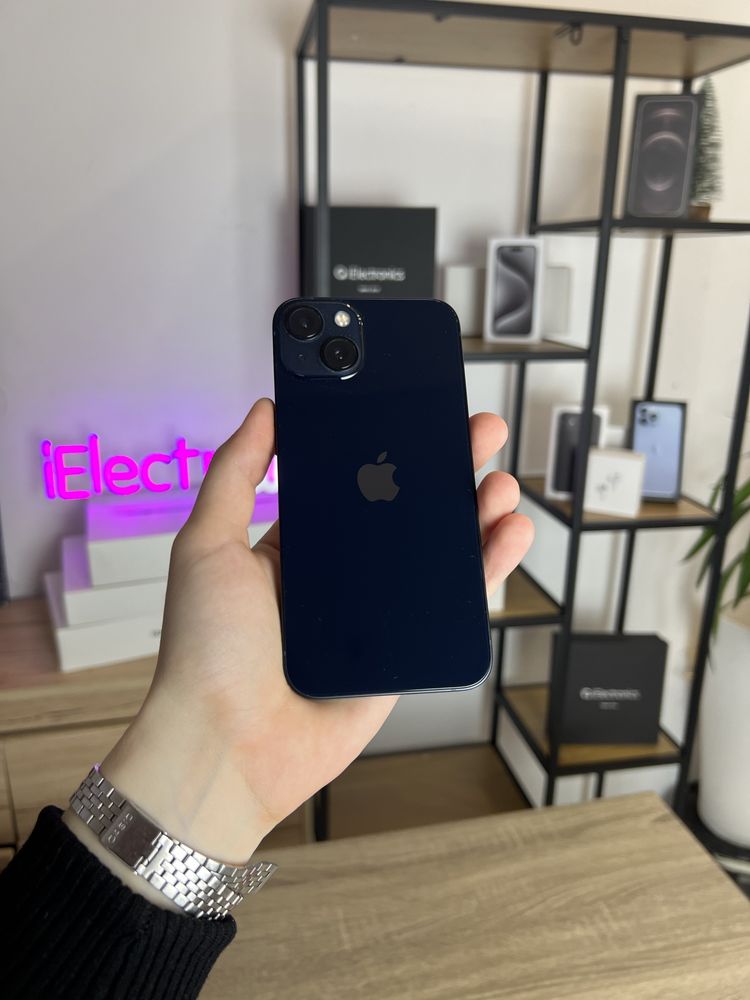 iPhone 13 128 GB Midnight + AirPods Pro 2