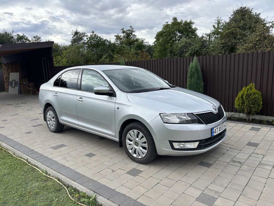 Шкода рапід ліфбек