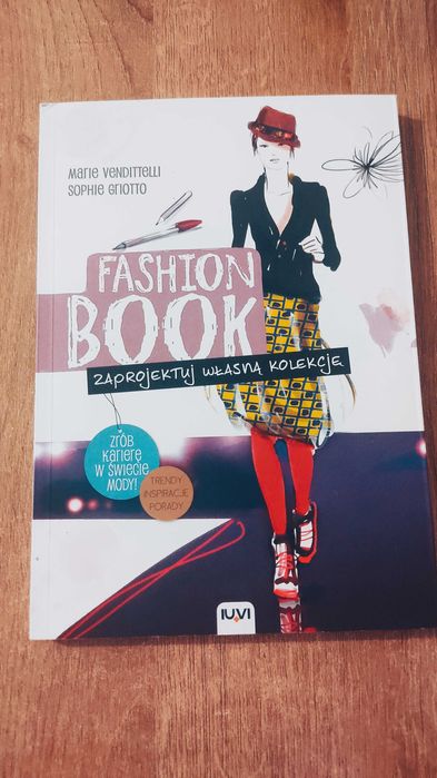 Książka Fashion Book. Zaprojektuj własną kolekcję.
