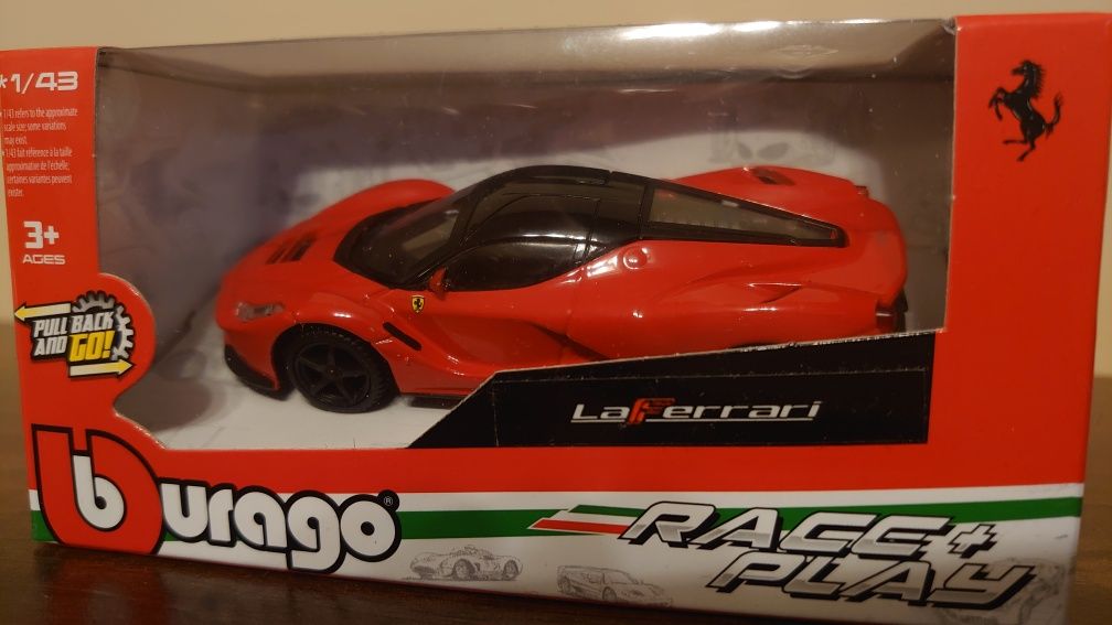 Bburago Ferrari Laferrari 1:43 Burago Race&Play.