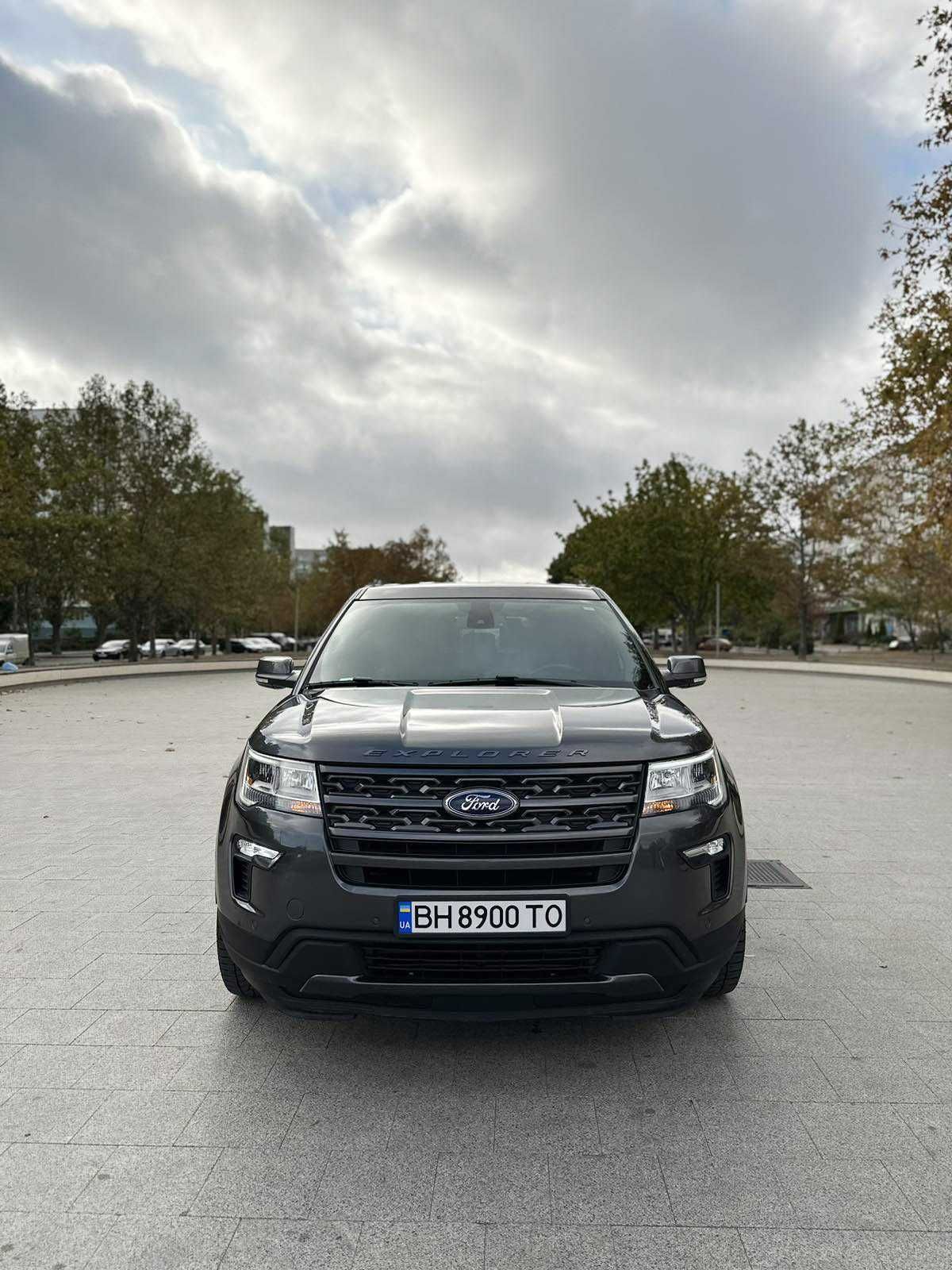 Ford Explorer 7 МЕСТ 3,5 бензин 2018 год (на коже)