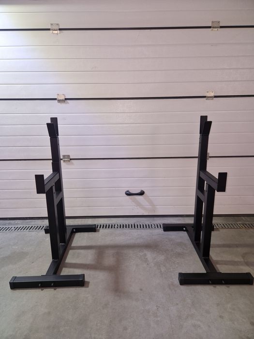 Stojaki pod sztangę z asekuracją