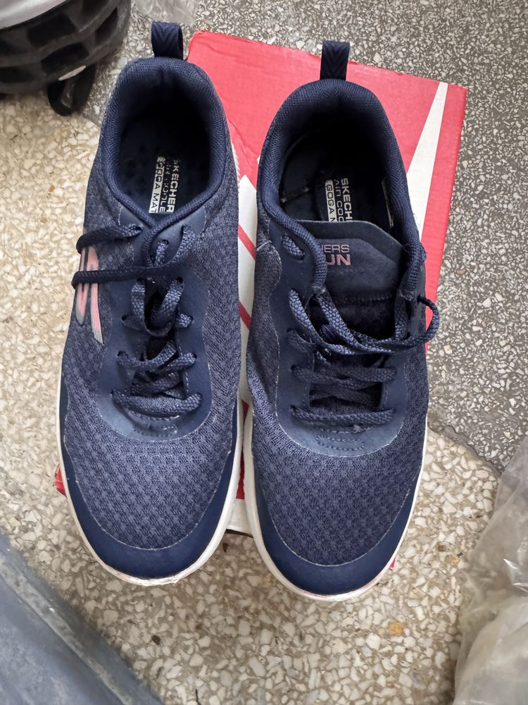 Adidasy skechers