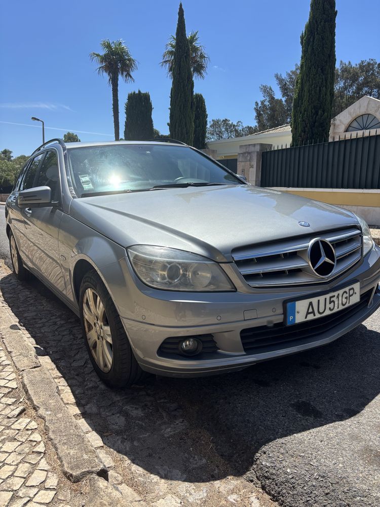 Mercedes-Bens c200