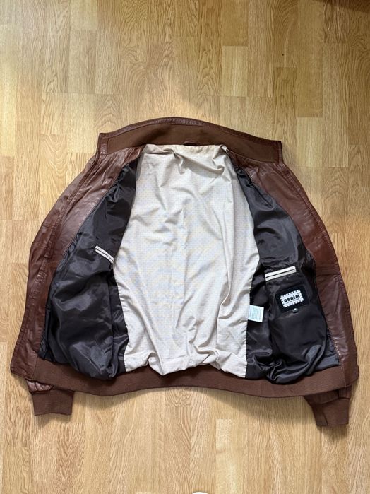 Натуральна шкіряна чоловіча куртка з сатиновим підкладом