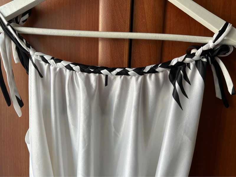 Biała z czarnym wzorem letnia sukienka oversize