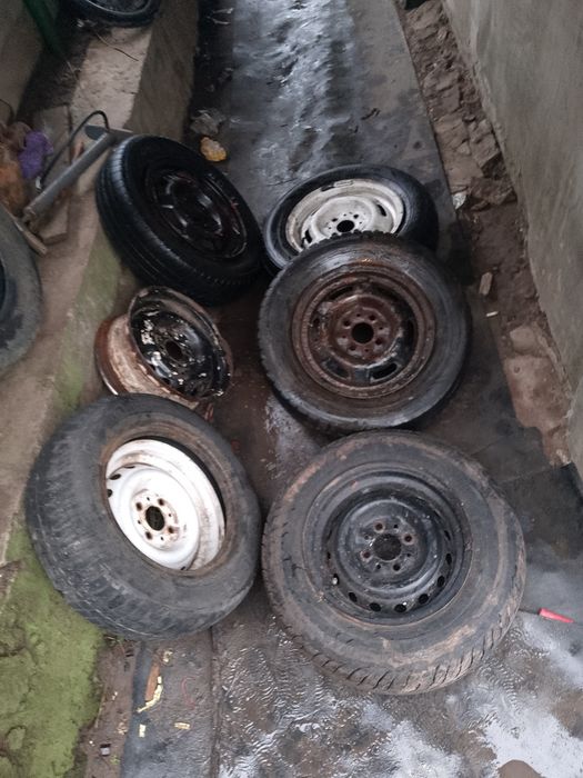 В продаже диски р 13 разболтовка 4 98