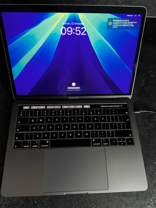 MacBook Pro 13" i5 16GB RAM Touchbar. Model 2019, stan idealny.