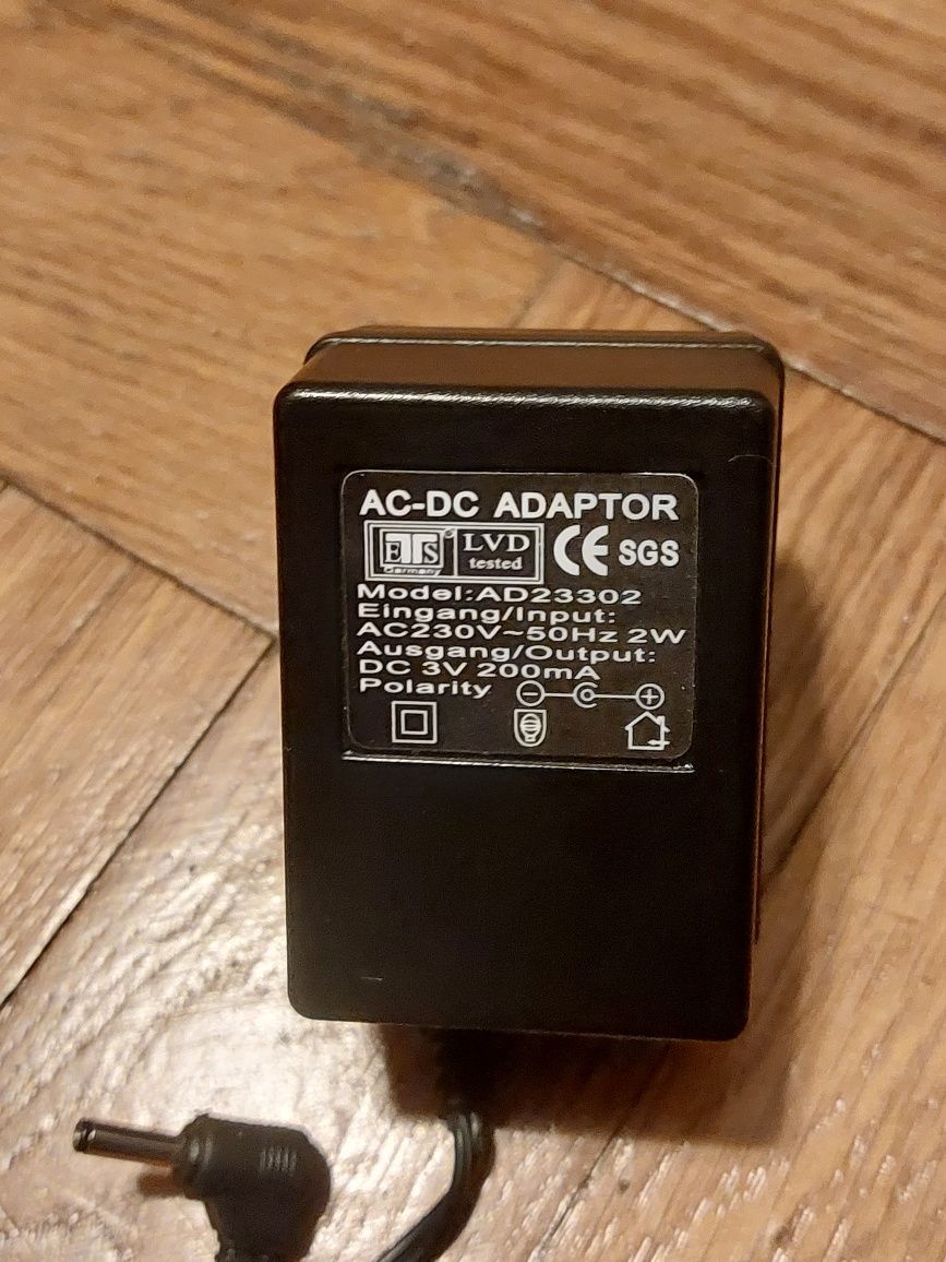 Zasilacz impulsowy AC – DC 3V adaptor