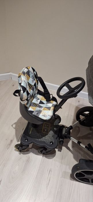 Dostawka Cozy 4S Rider - dostawka do wózka z siedziskiem i ki