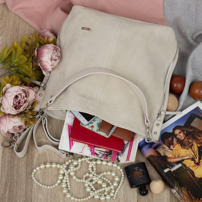 VEZZE torebka damska zamszowa worek z paskiem na ramię V551 kremowa