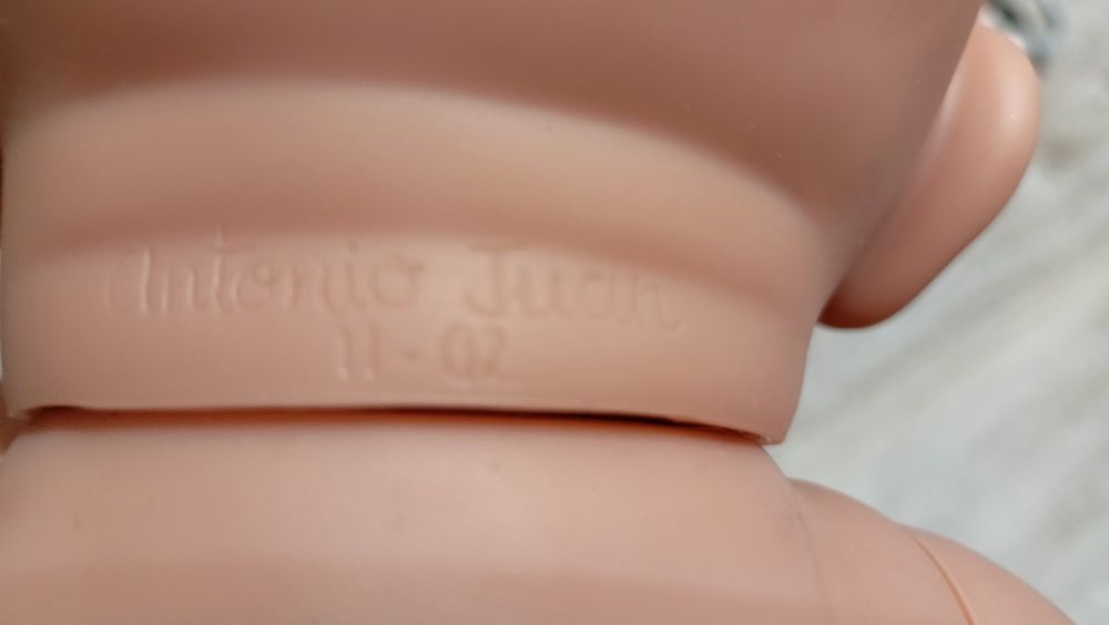 Lalka niemowlak dziewczynka Antonio Juan