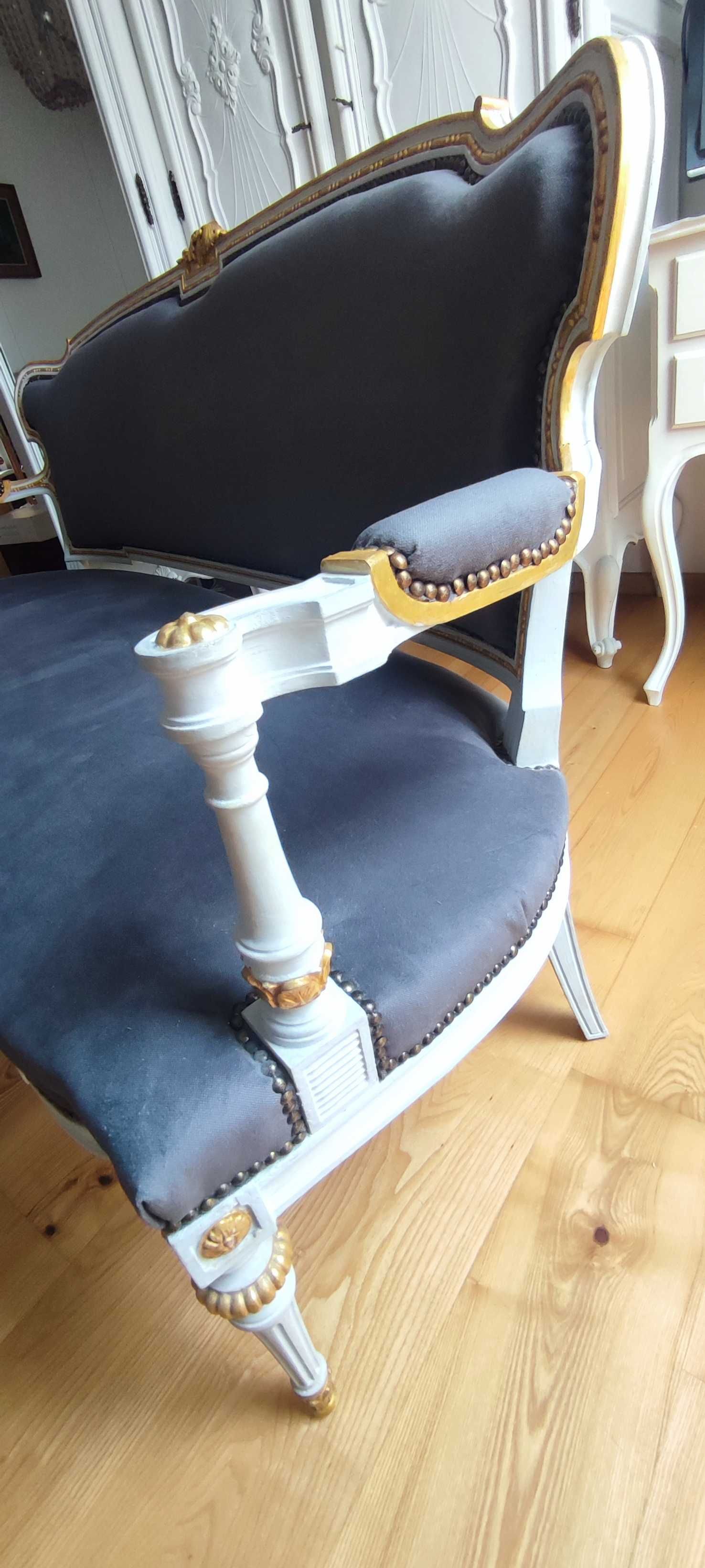 Sofa w stylu weneckim