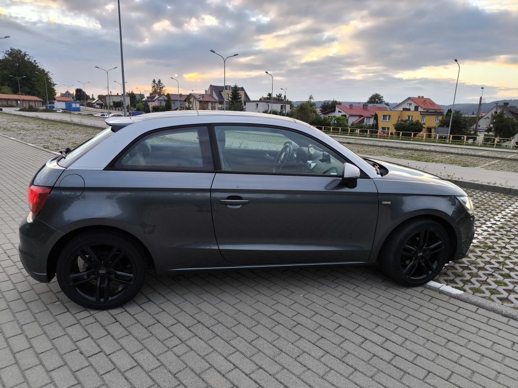 Audi A1 S-line 1.6 d automat