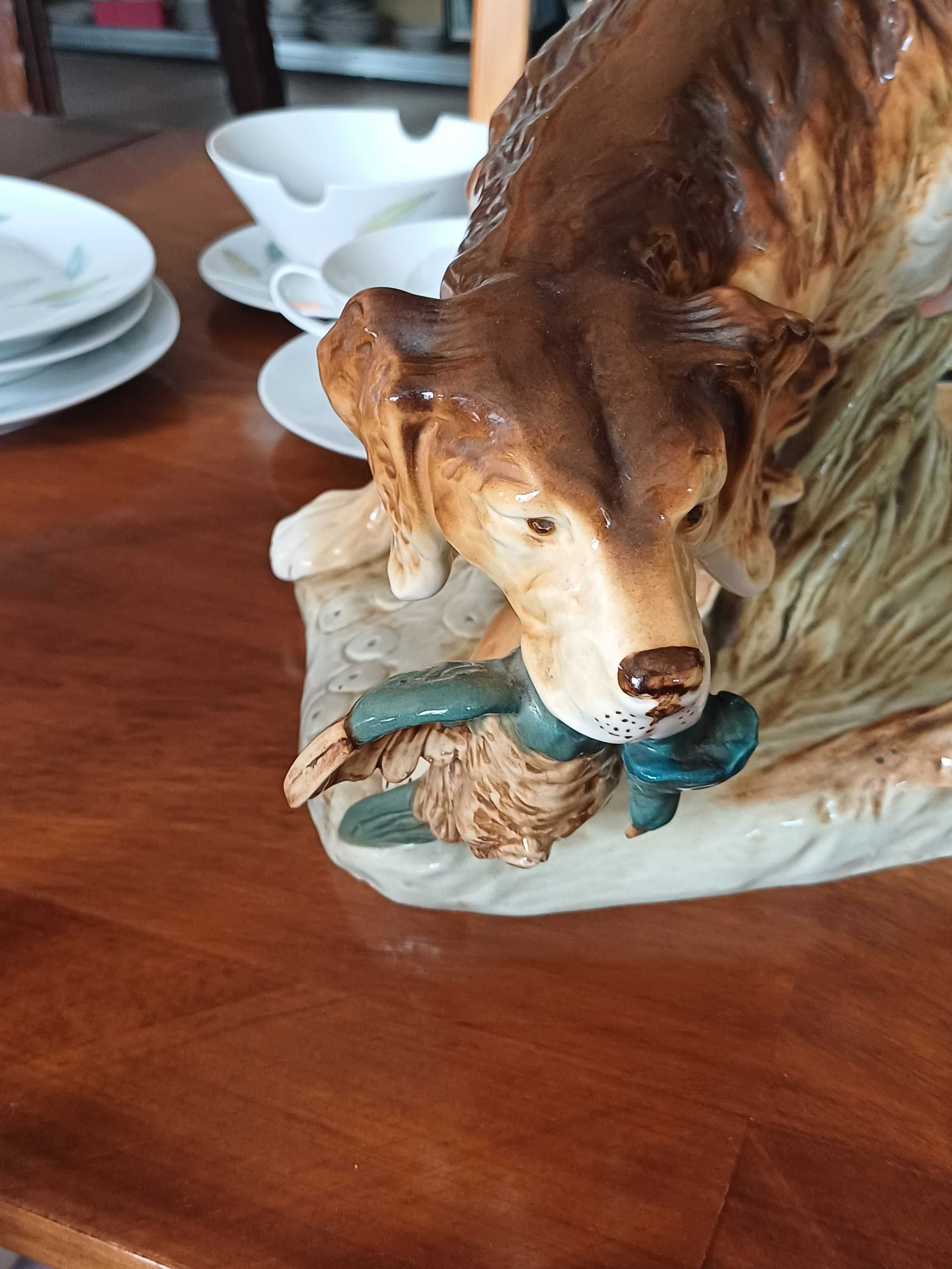 Figura psa porcelana Royal Dux Czechosłowacja dł.47cm. (P.359)