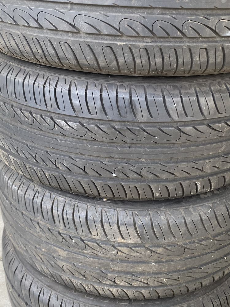 Продам коплект шин Firestone 205/55r16