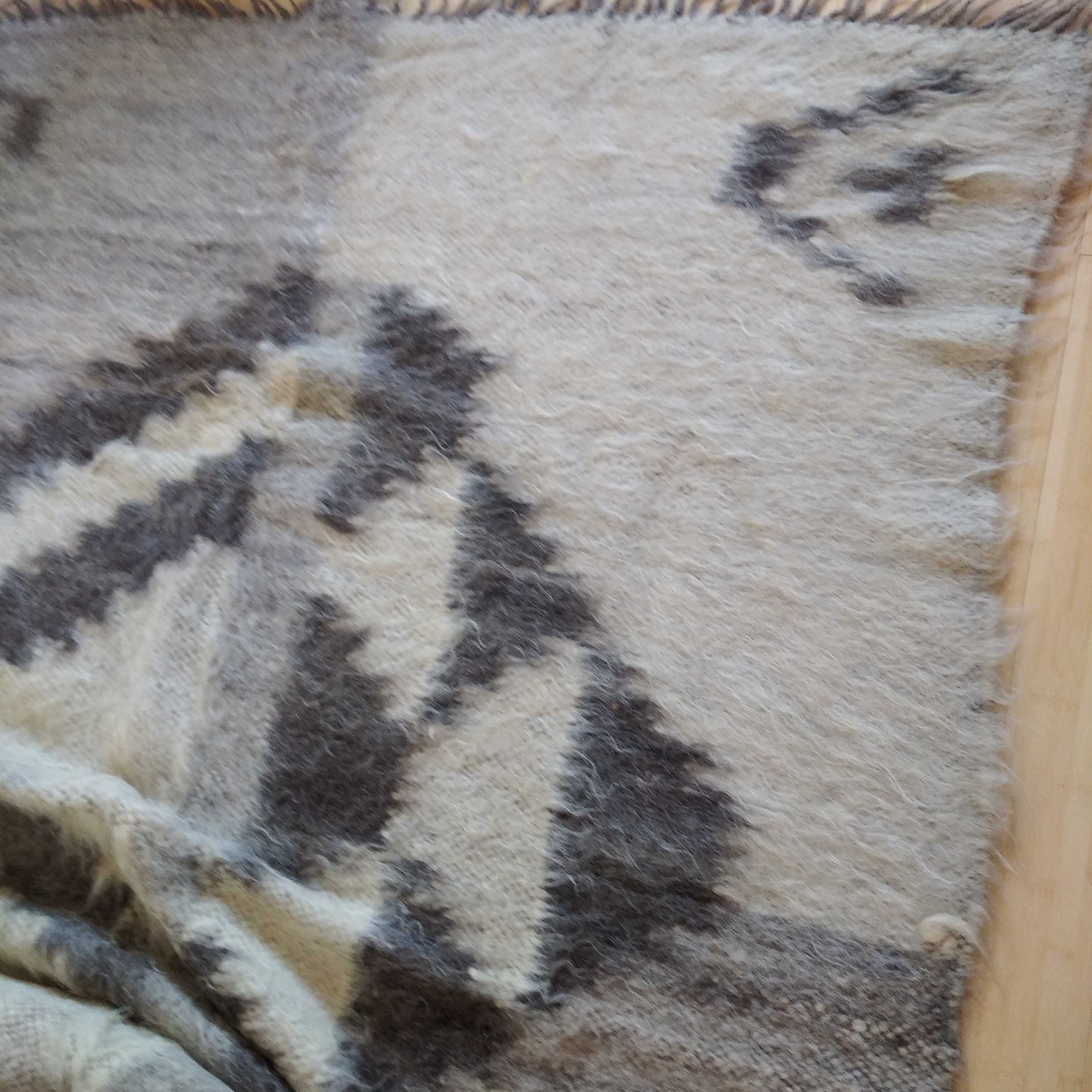 Gruba narzuta dywan ręcznie tkany puszysty 100% wełna