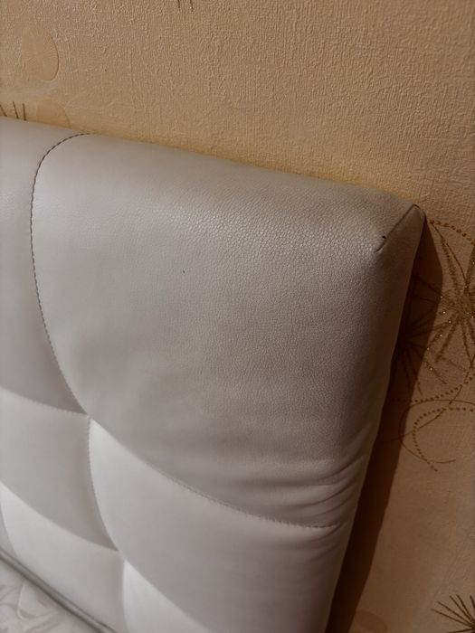 Продам ліжко двоспальне 180х200