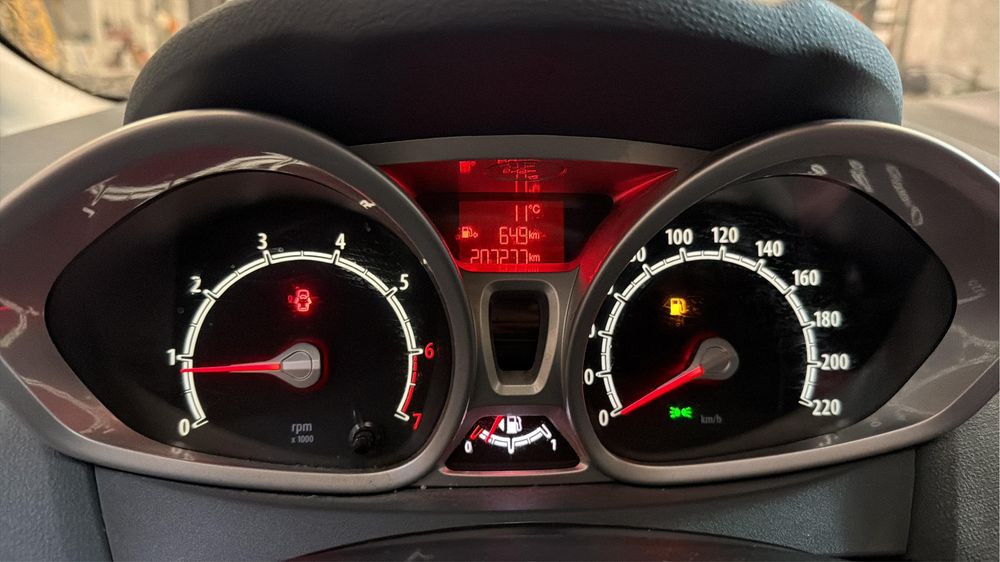 Ford Fiesta 1,4 benzyna GHIA * KLIMA * Alu * Serwisowany