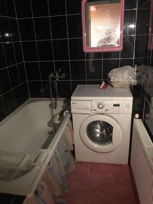 Продам 2 комн. кв-ру в п. Эсхар, центр