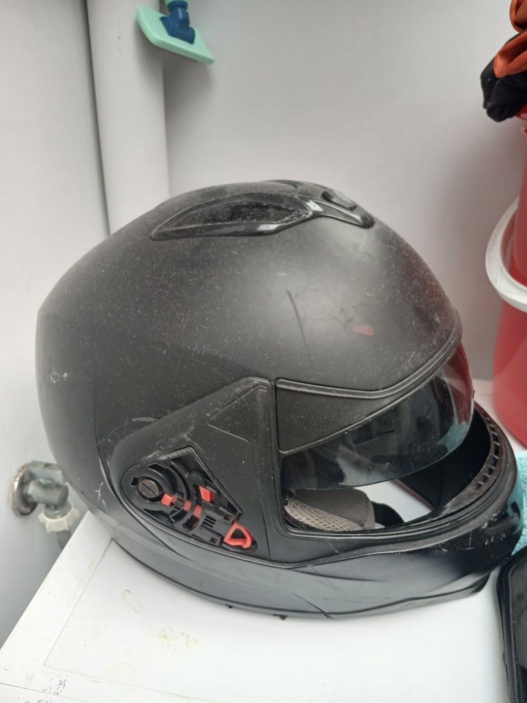 Vendo capacete usado + porte para gps