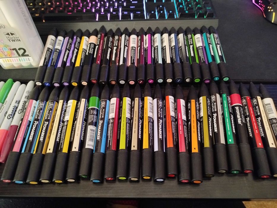 Zestaw pro markerów 77 sztuk (Winsor & Newton, Creadu, Sharpie)