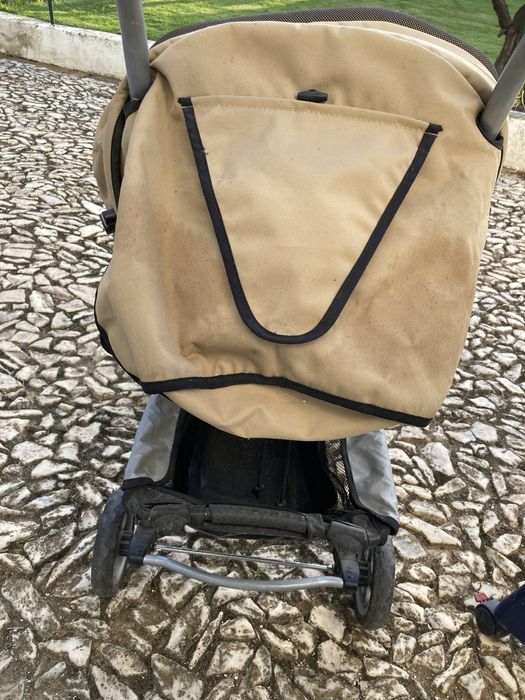 Carrinho de passeio para bebé
