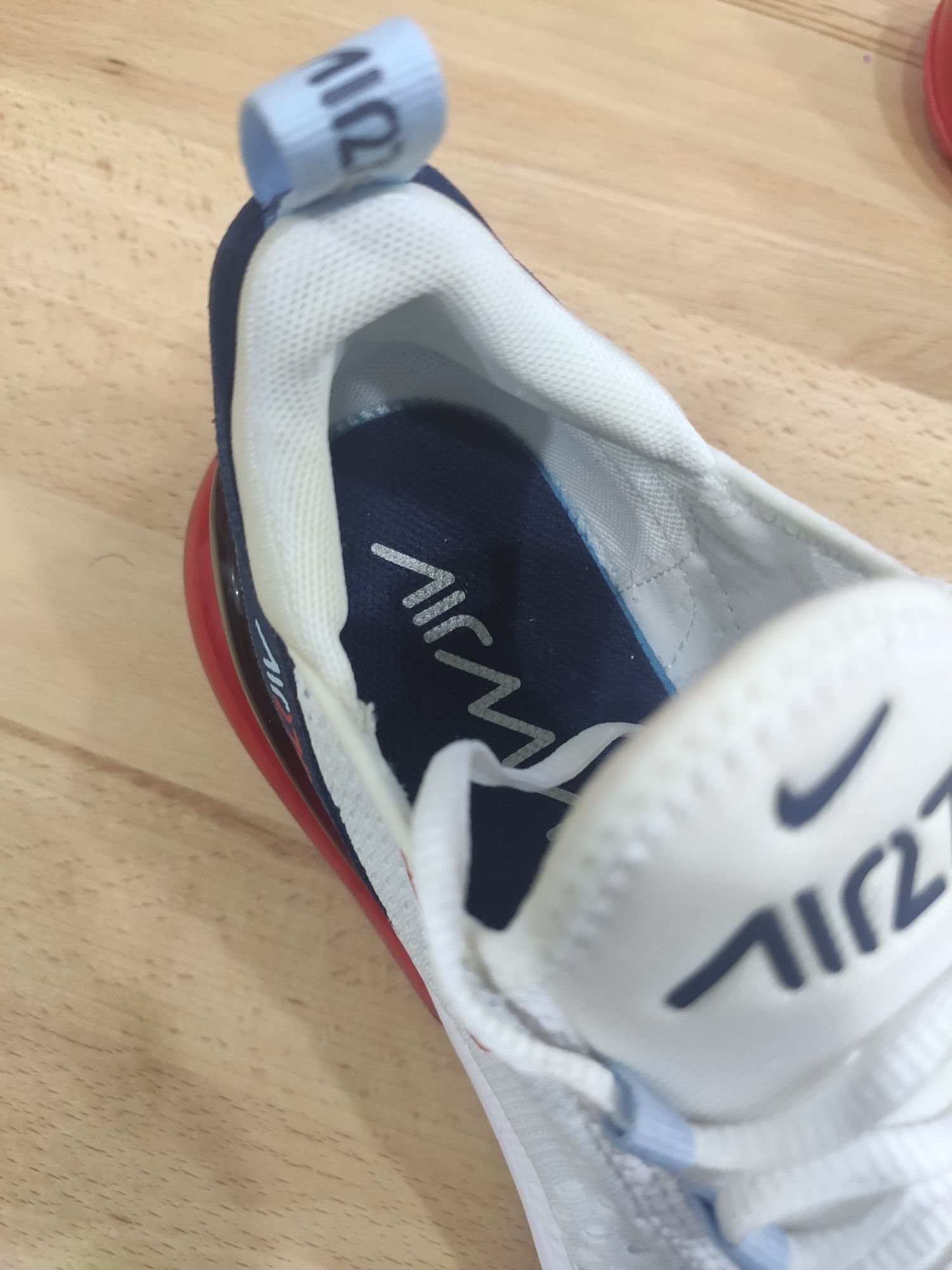 Кросівки Nike Air Max 270 (DJ5172-100)