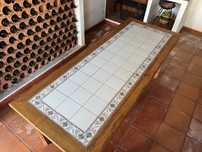 Mesa grande para tainadas
