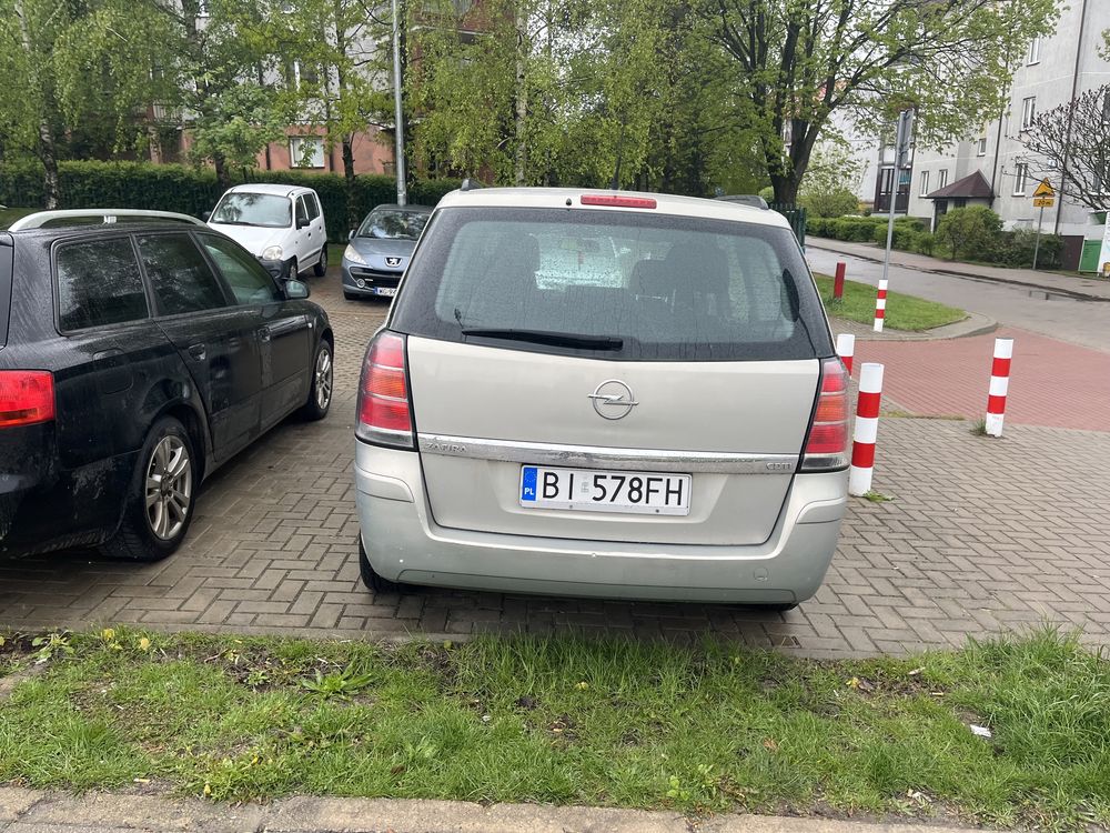 Zadbany opel zafira