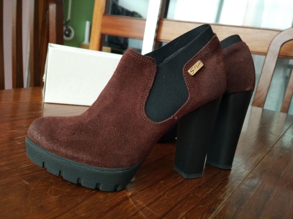 Sapatos novos 35 / 36