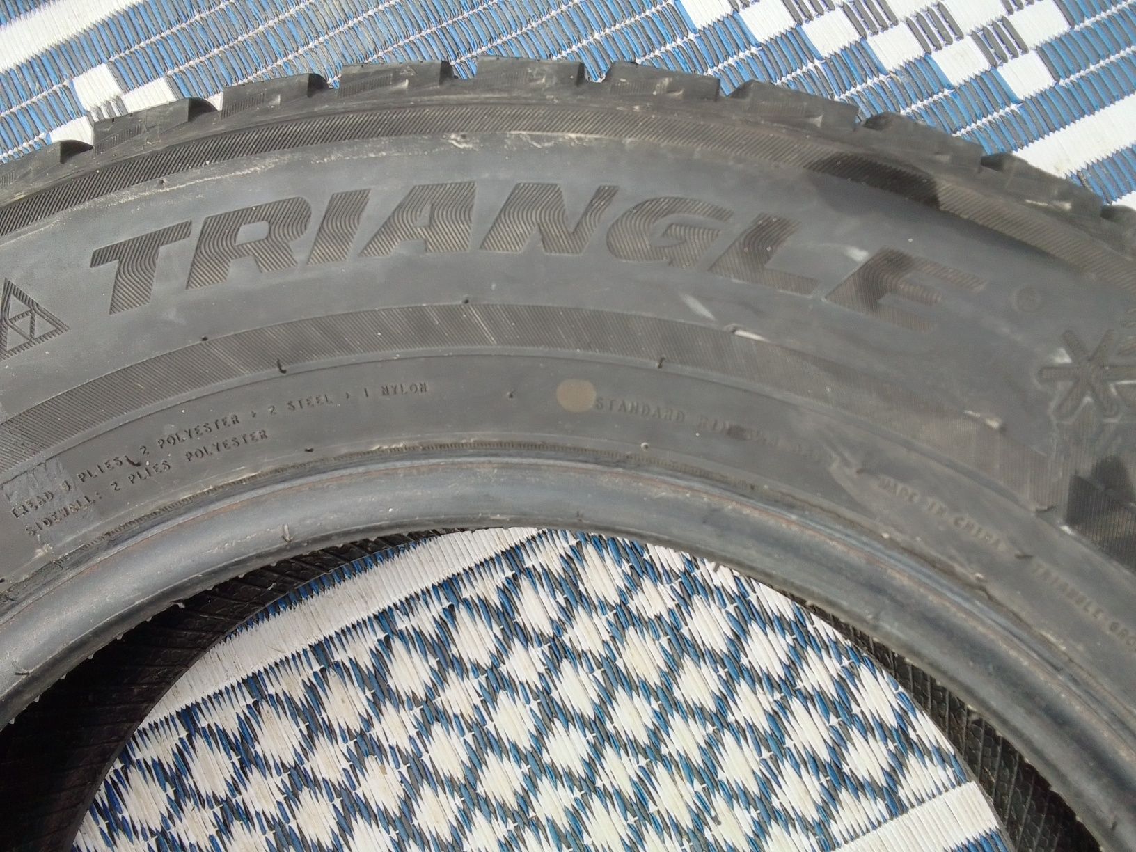 Opona zimowa 215/65r16 TRIANGLE 2018r 6mm