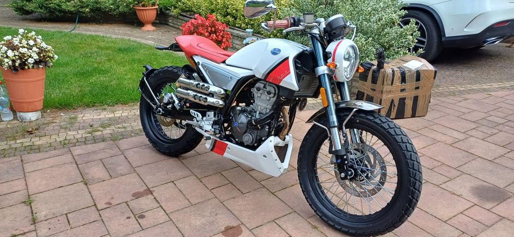FB Mondial hps125 Aprilia 125 Cruiser
