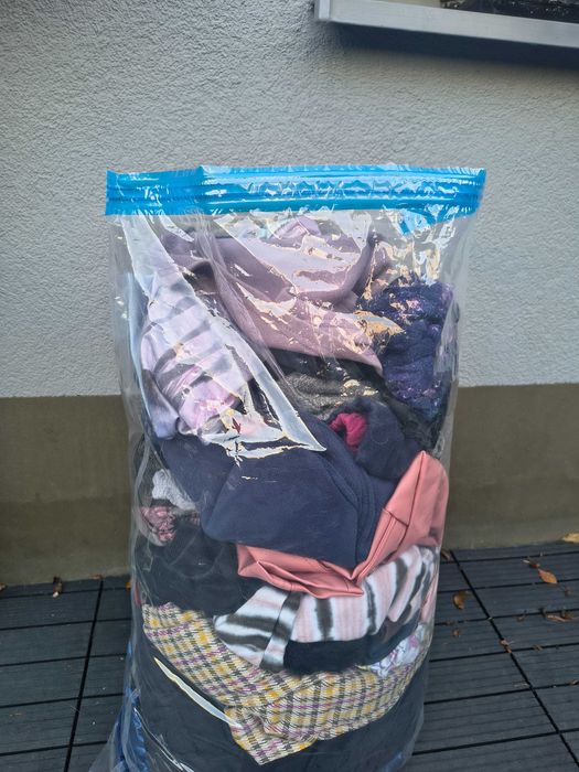 Wielki worek odzieży dla dziewczynki rozm. 122-140