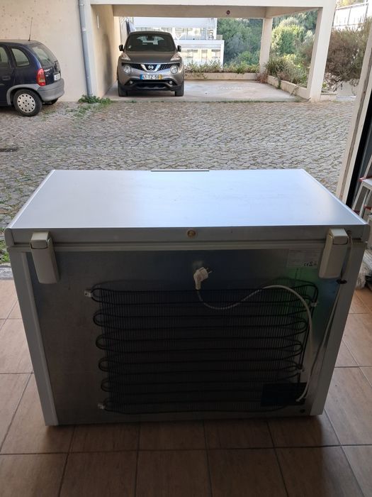Arca congeladora Becken em bom estado
